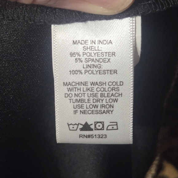 CeCe Leopard Print Dress with Ruffle Hem - Picture 4 of 4